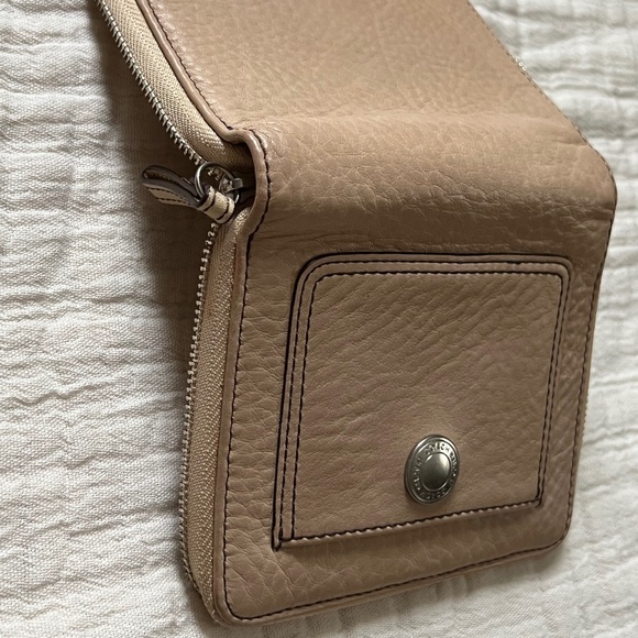 EUC Coach Chelsea Soft Pebbled Leather Field Tote/Satchel with Matching Wallet - Picture 11 of 16